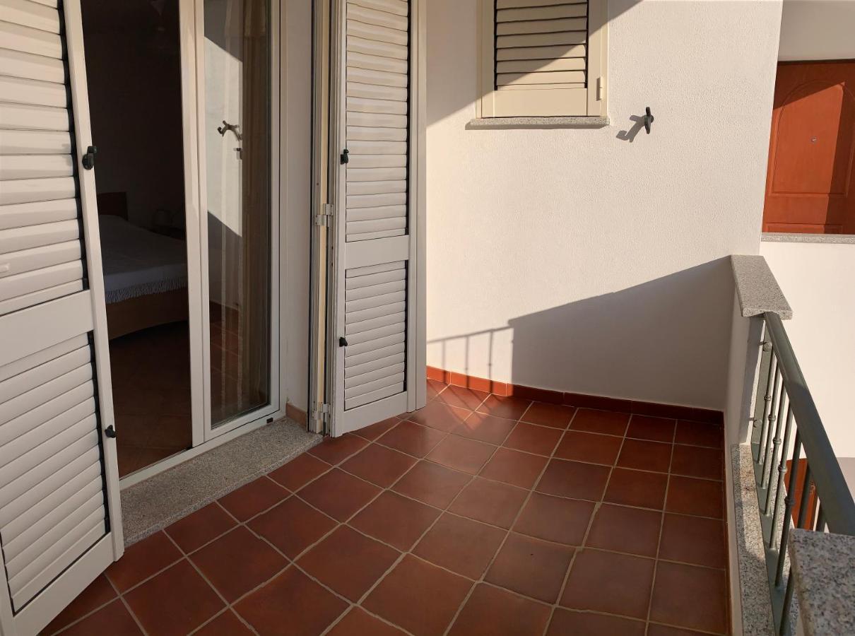 Delfino Appartement Cala Gonone Buitenkant foto